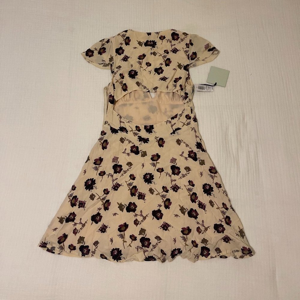 Aritzia Sunday Best NWT Rand Dress - Picture 4 of 4